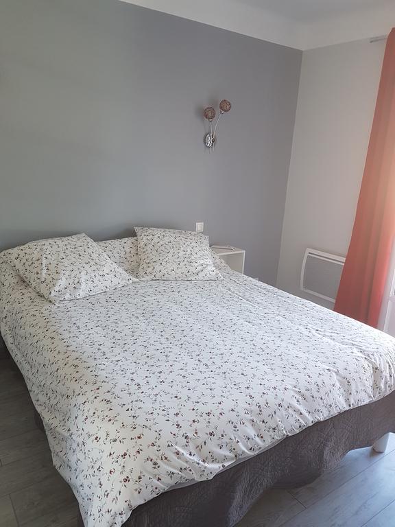 La Combe Joseph Bed & Breakfast Remoulins Bagian luar foto