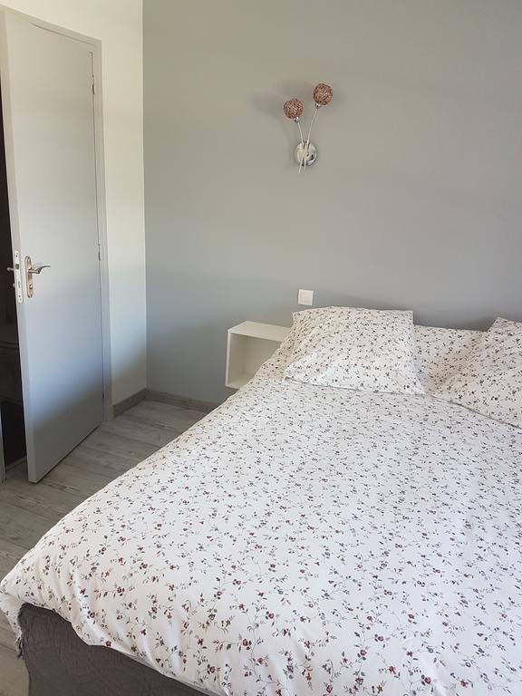 La Combe Joseph Bed & Breakfast Remoulins Bagian luar foto