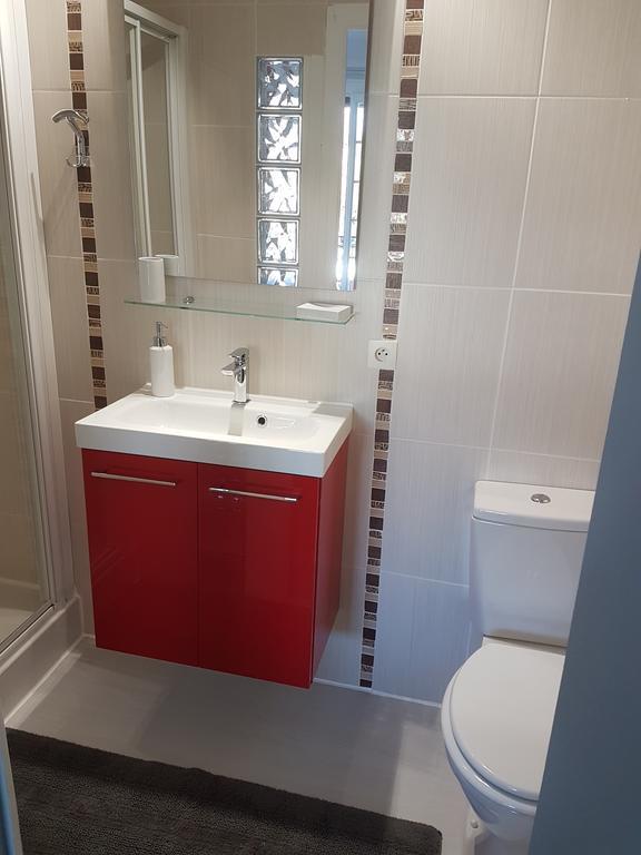 La Combe Joseph Bed & Breakfast Remoulins Bagian luar foto