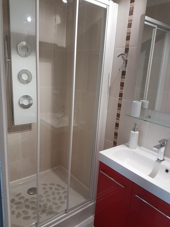 La Combe Joseph Bed & Breakfast Remoulins Bagian luar foto