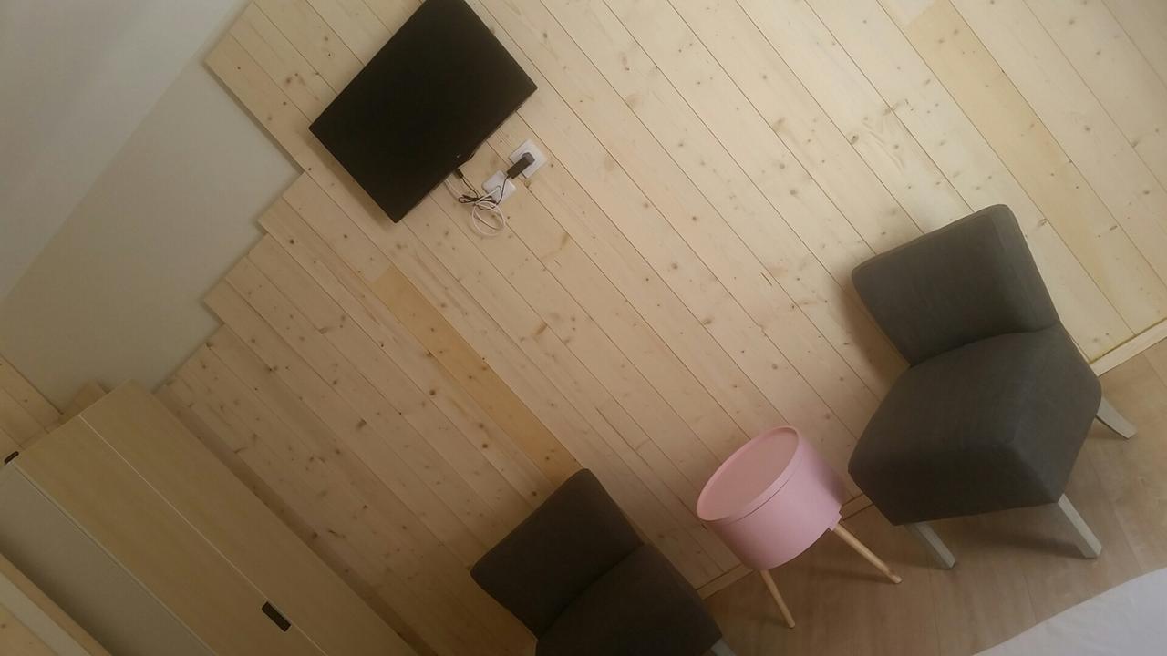 La Combe Joseph Bed & Breakfast Remoulins Bagian luar foto