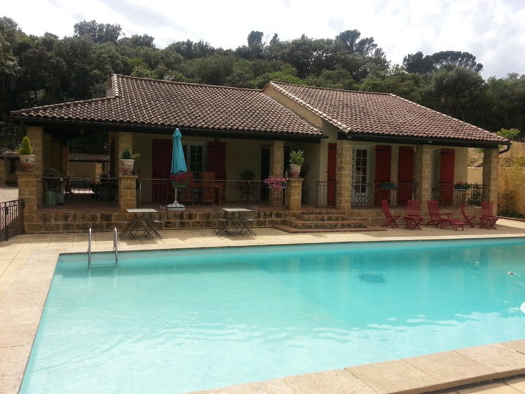 La Combe Joseph Bed & Breakfast Remoulins Bagian luar foto