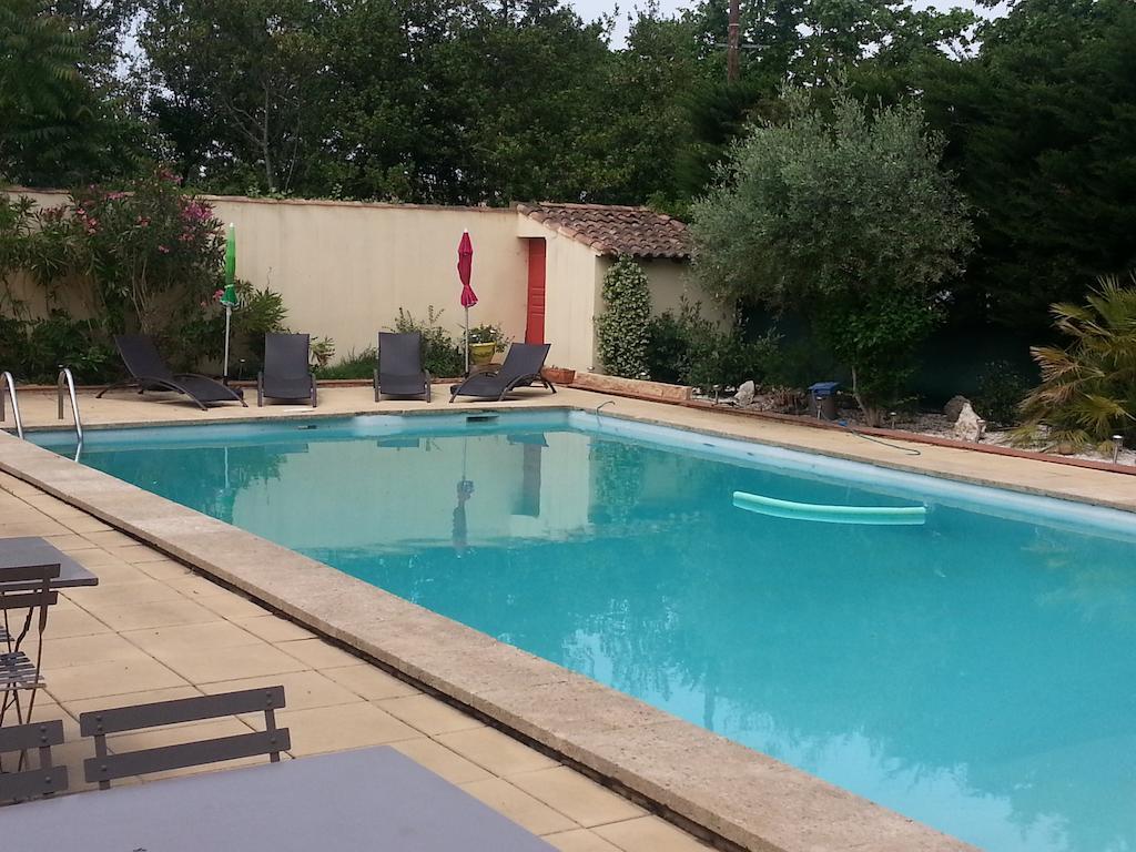 La Combe Joseph Bed & Breakfast Remoulins Bagian luar foto